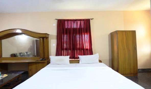 The Lavender Hotel Бхубанешвар Екстериор снимка
